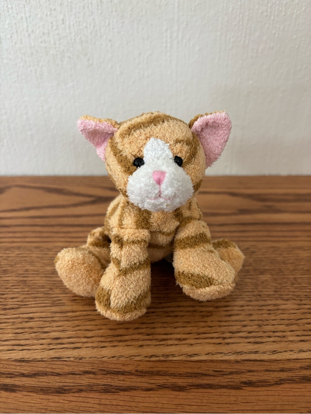 Russ Berrie Luv Pets Tabbies 23250 Orange Stripe Kitty Cat Bean Plush